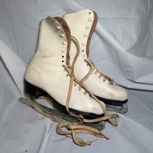 WHITE WOMENS STEEL SHANK ARCH SUPPORT SKATES Sz 11? KINGSWOOD SHEFFIELD